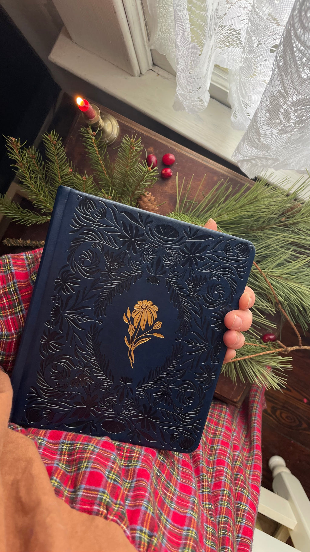 "One Thing I Ask" 5 Year Prayer Journal, Sapphire Flower