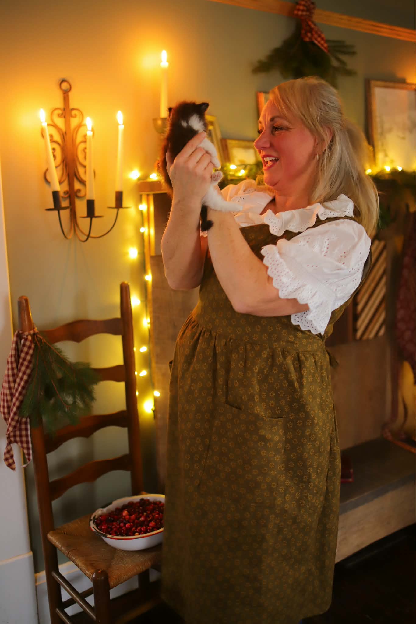 Holly Wreath Pinafore