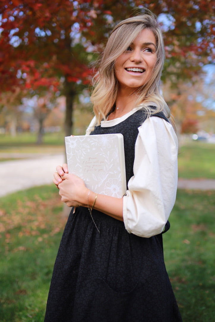 "One Thing I Ask" 5 Year Prayer Journal, Lace & Linen