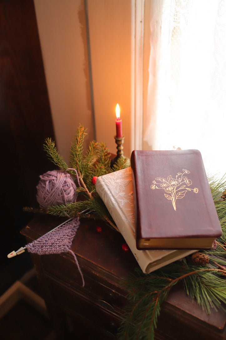 Golden Bouquet Compact Bible NLT