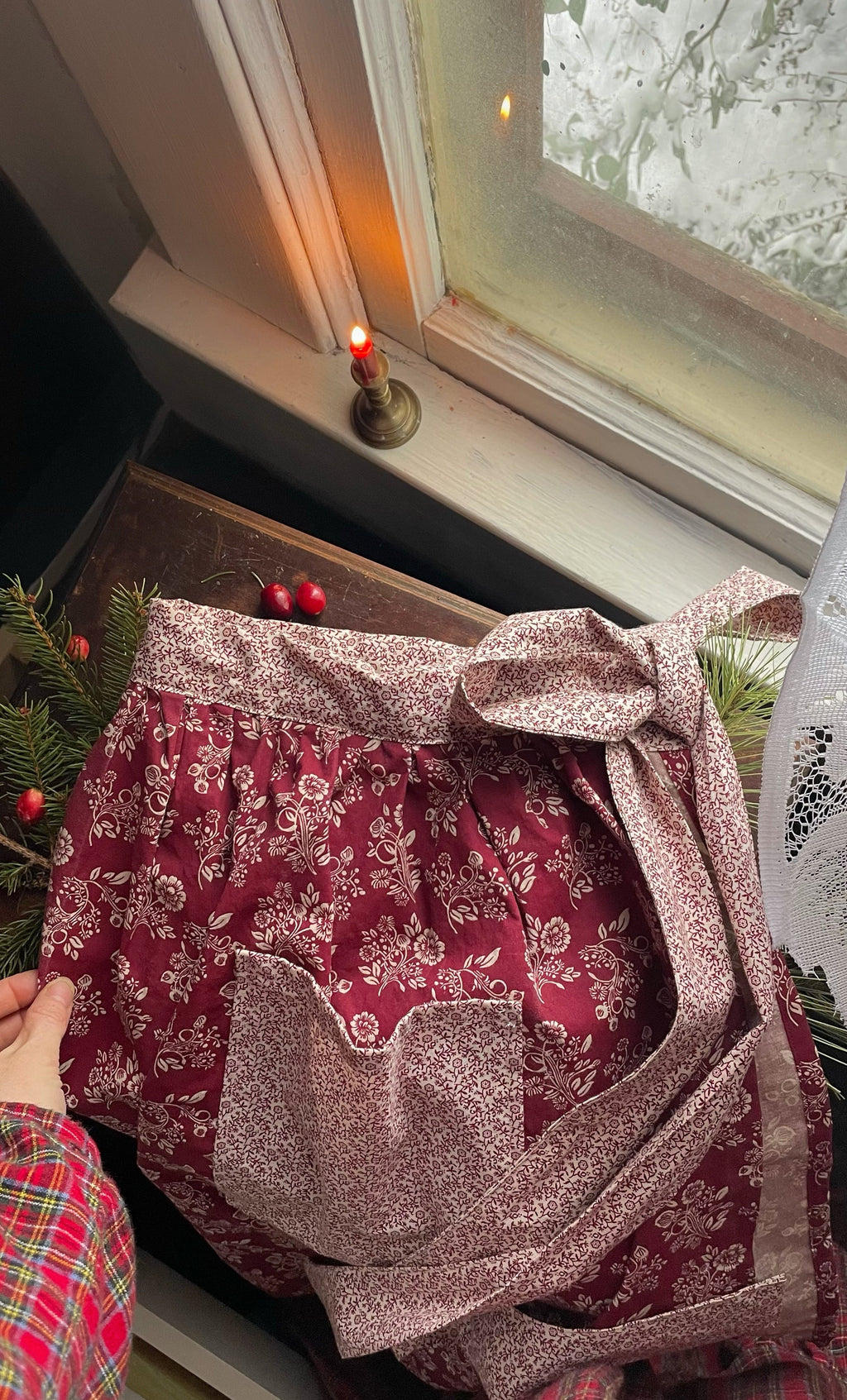 Burgundy Bouquet Apron