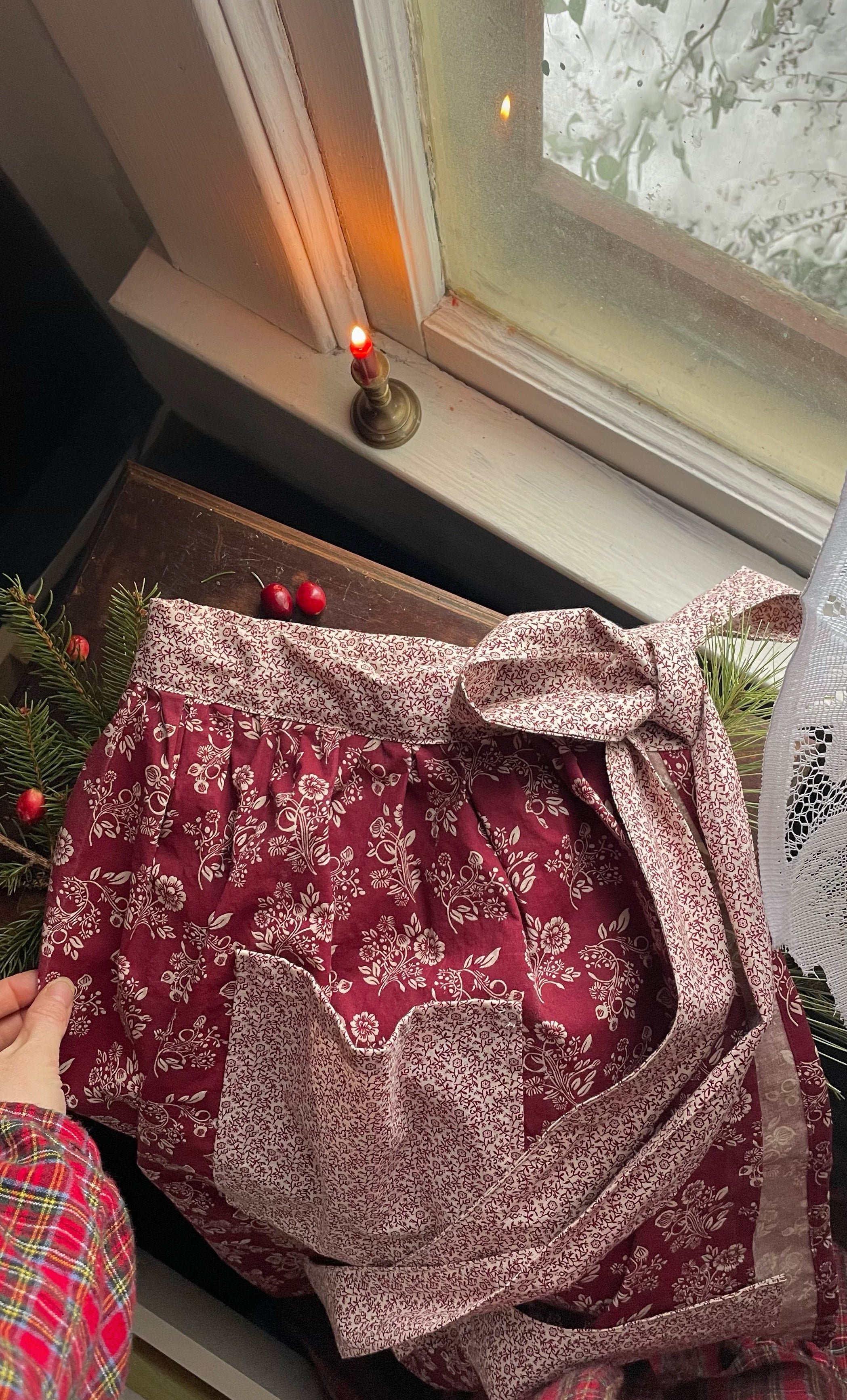 Burgundy Bouquet Apron