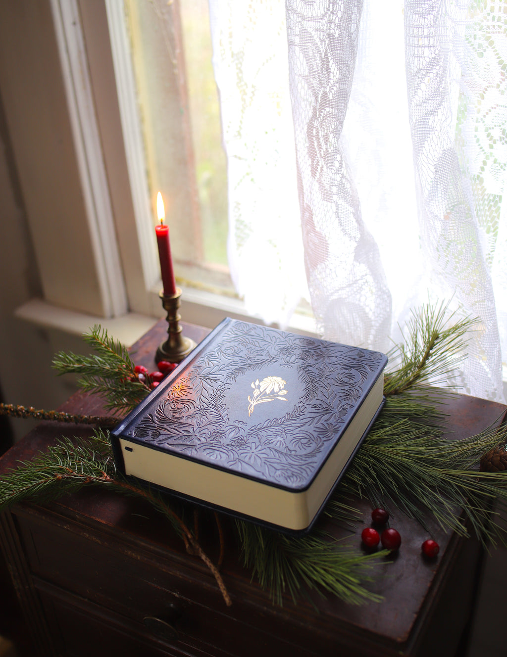 "One Thing I Ask" 5 Year Prayer Journal, Sapphire Flower