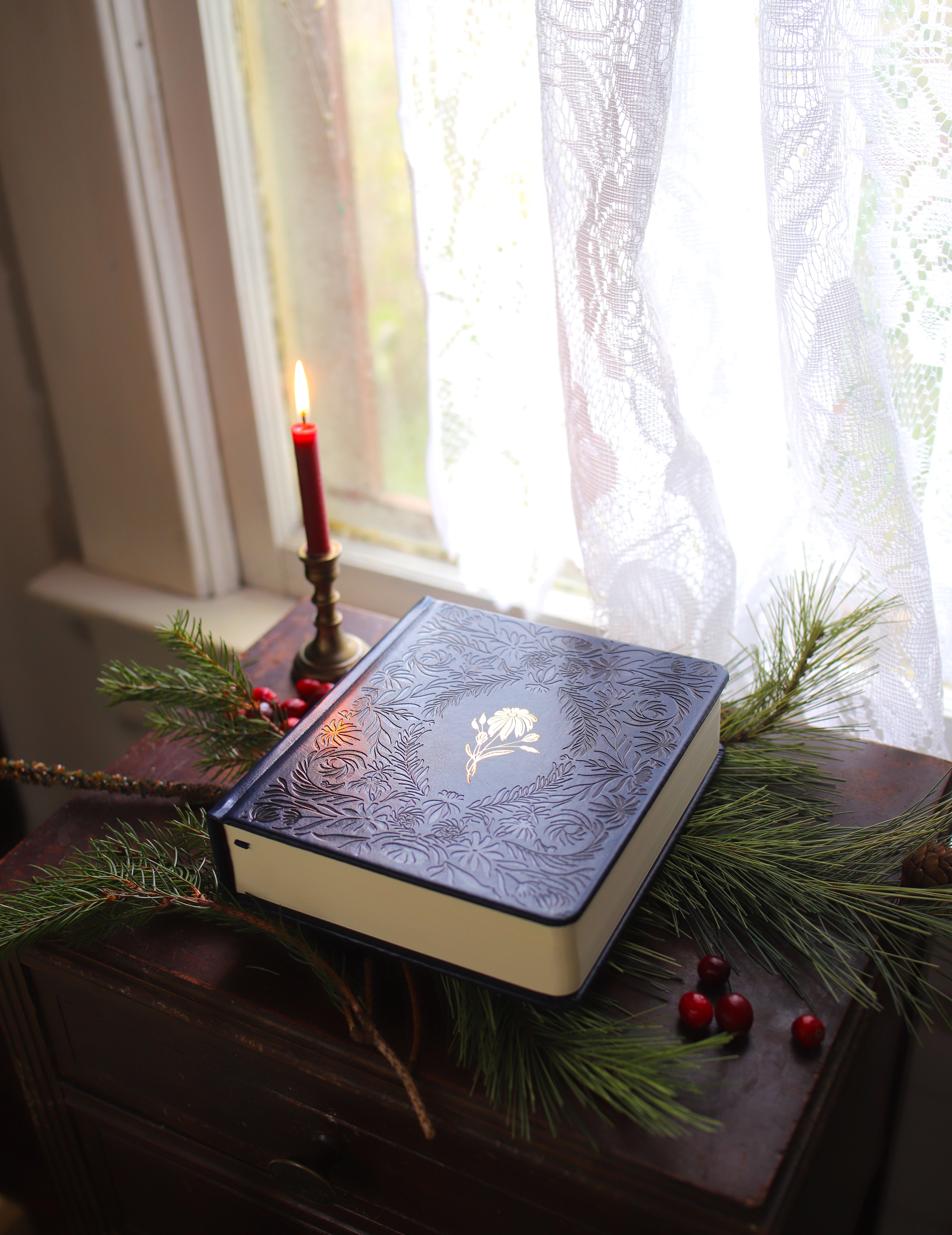 "One Thing I Ask" 5 Year Prayer Journal, Sapphire Flower